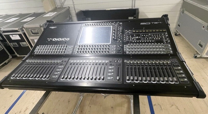 DiGiCo SD10 B Digital Mixing Console for Broadcast | 37 Faders
