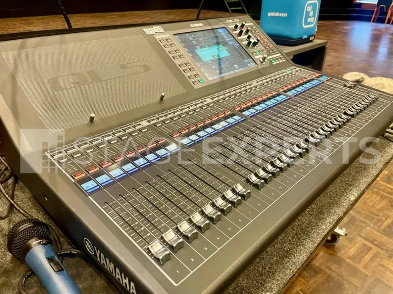 Yamaha QL5 Digital Mixing Console – 64-channel Dante Mixer