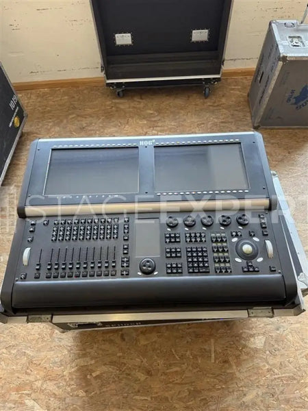 Flying Pig Systems Wholehog 4 Lighting Console | Pro Control