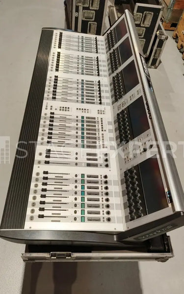Soundcraft Vi600 Digital Mixing Console – Used Touring Desk