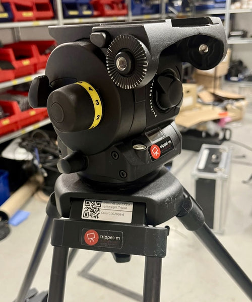 Vinten Vision 100 Carbon Fibre Tripod System with Spreader