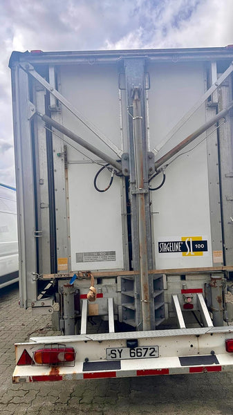 Stageline SL 100 Mobile Stage - Hydraulic Trailer Stage