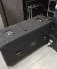 Load image into Gallery viewer, JBL Vertec VT4889 Line Array Set – 16 Elements + Rigging
