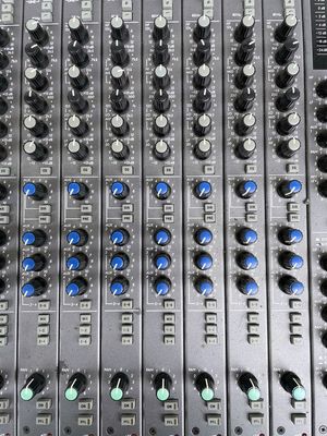 DDA Interface 24-4-2 Analogue Mixing Console – 24ch FOH
