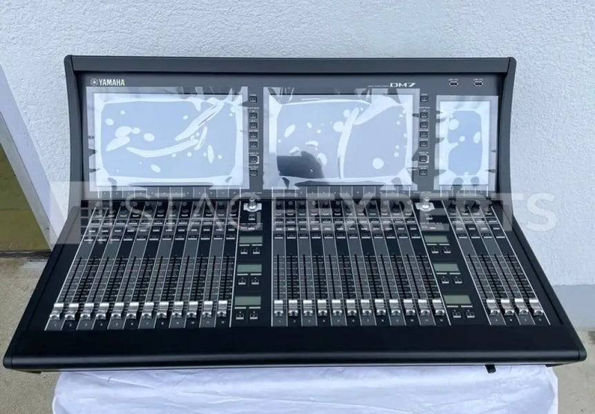 Yamaha DM7 Digital Mixing Console with Dante | Stage Experts