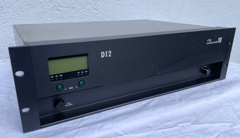 d&b D12 System Amplifier – 2x1200W, AES/EBU, 3U