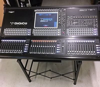 DiGiCo SD10 Digital Mixing Console with Waves Card & Case