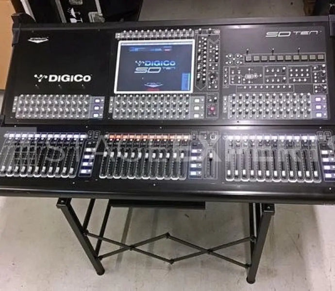 DiGiCo SD10 Digital Mixing Console with Waves Card & Case