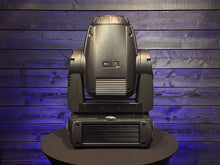 Load image into Gallery viewer, Martin MAC700 moving lights – 12 with dual flight cases
