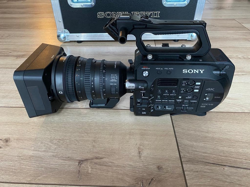 Sony FS7 II 4K Super 35mm XDCAM Camcorder with Media Bundle
