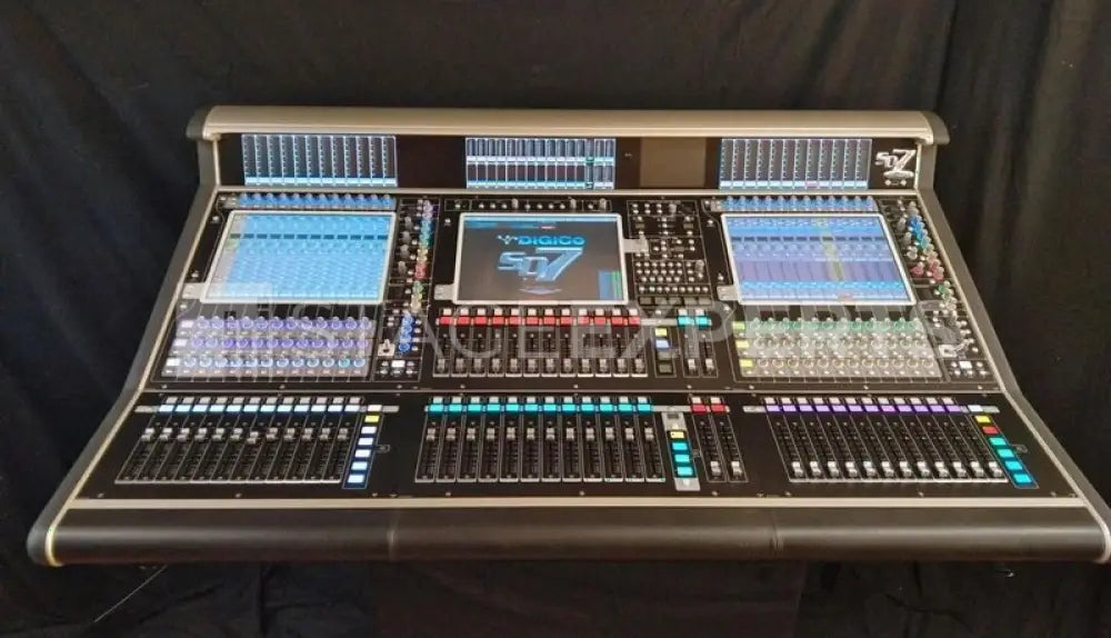 DiGiCo SD7 Digital Mixing Console with Waves | Core2