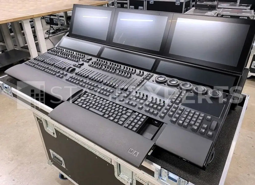 MA Lighting grandMA3 Full-size Lighting Console with Case