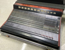 Load image into Gallery viewer, Yamaha PM 2000 Analogue Mixing Console – 32-Input FOH Desk
