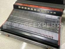 Load image into Gallery viewer, Yamaha PM 2000 Analogue Mixing Console – 32-Input FOH Desk
