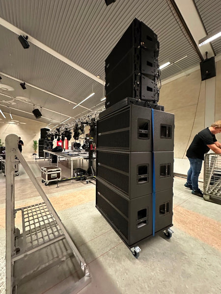 RCF TTL33-A MKII Line Array – 16 Boxes, Frames & Control