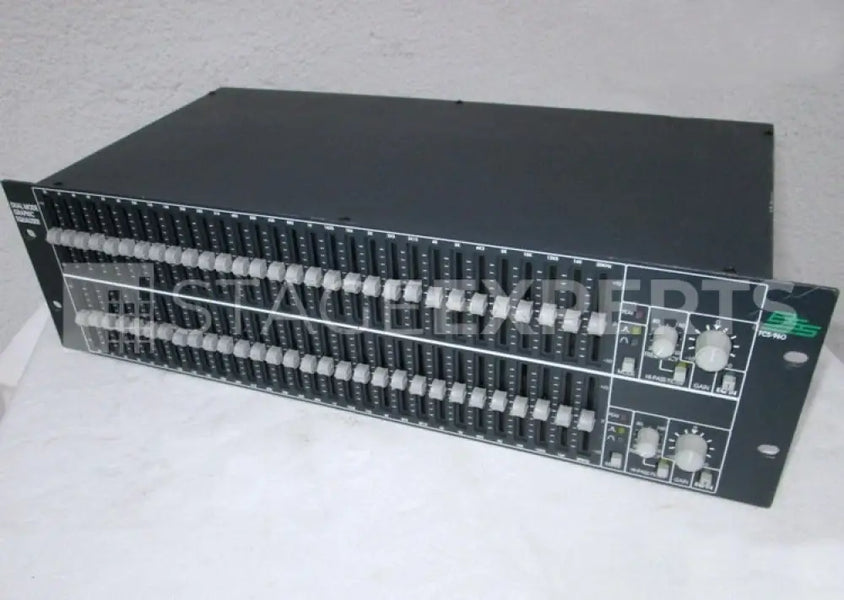 BSS FCS-960 Stereo 30-Band Graphic Equaliser with HPF