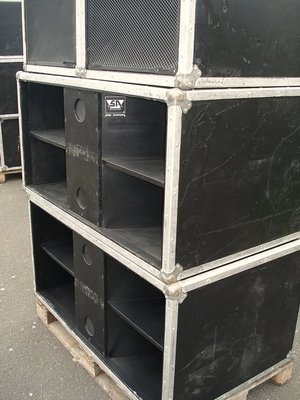 Stage Accompany 4518/4519 Speaker Set – 4 Tops, 6 Subs