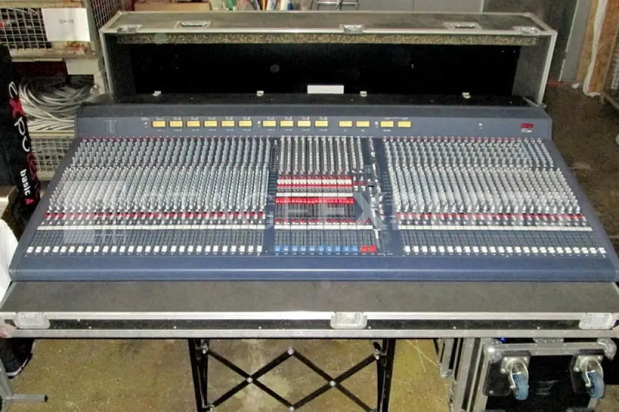 Ramsa SX-1 48-20 Analogue Console with VCA, Flight Case