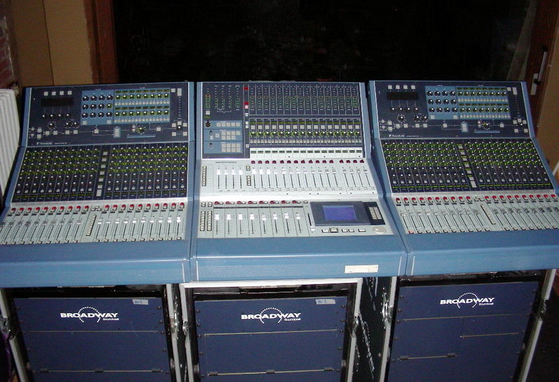 Soundcraft Broadway Digitally Controlled Analogue Mixing System