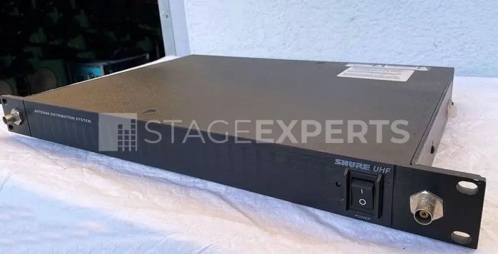 Shure UA 840 C-MB UHF Antenna Distribution Amplifier
