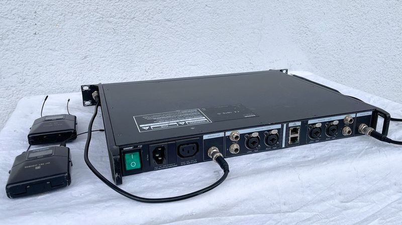 Shure PSM 1000 IEM System – P10TE + 2x P10R (L8E)