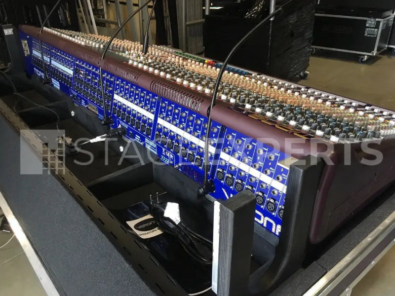 Midas Verona 40TP Analogue Mixing Console with Flight Case