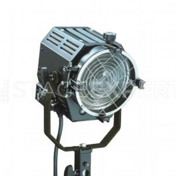 Desisti Magis 650W Fresnel – 8-Light Set with Case & Hardware