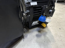 Load image into Gallery viewer, ARRI Studio 2000 Fresnel 6x Pole‑Op Kit with Barndoors (Tungsten)
