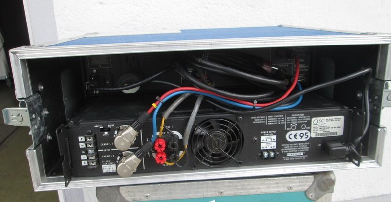 Apogee SSM Set – 4 Speakers, Controller and QSC Amp