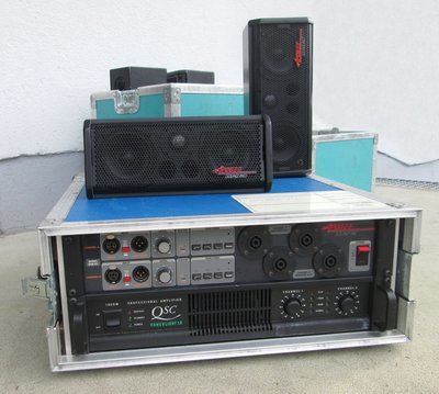Apogee SSM Set – 4 Speakers, Controller and QSC Amp