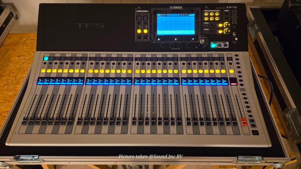 Yamaha TF5 Digital Mixing Desk with Case – Stage Experts
