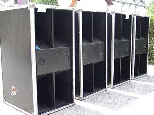 Stage Accompany 4518/4519 Speaker Set – 4 Tops, 6 Subs