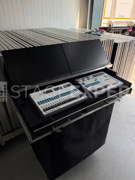Avolites Titan Mobile + Wing with Case and Dual Screens