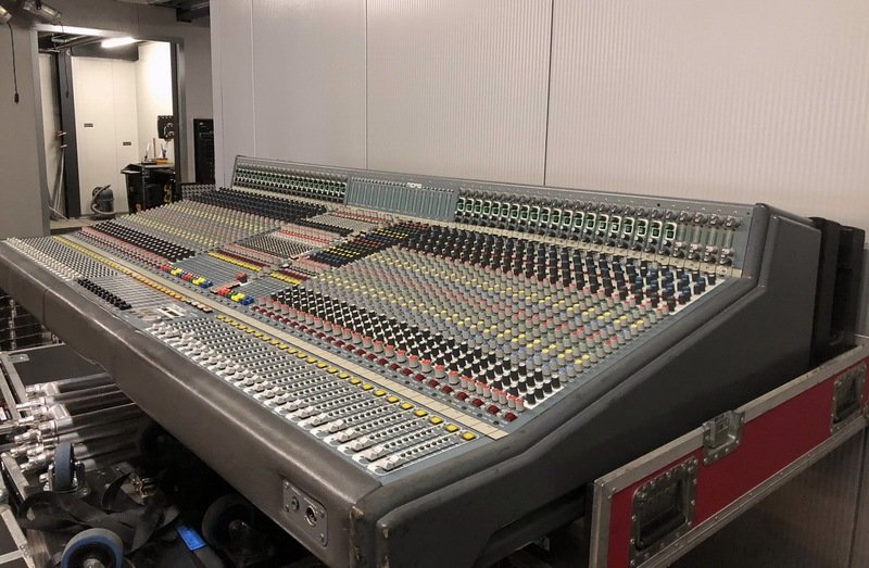 Midas XL-464 TP Analogue FOH/MON Console, 48 Inputs + Dual PSUs