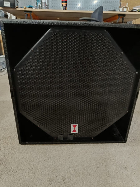 Voice Acoustic Paveosub 118 subwoofer with cover & board