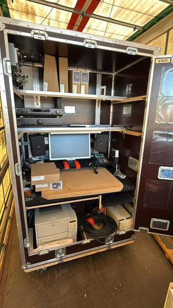 Mobile Office Flightcase – Fully Equipped Workstation