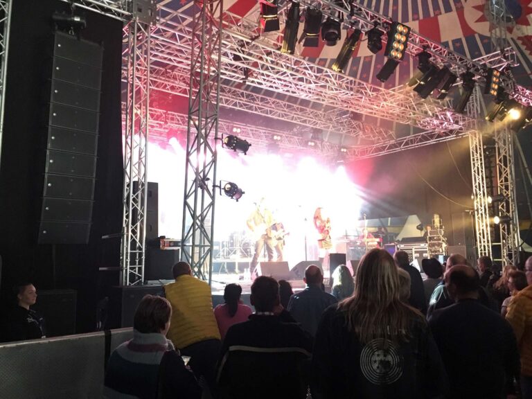 AD-Systems Touringline array package with subs and K14 DSP