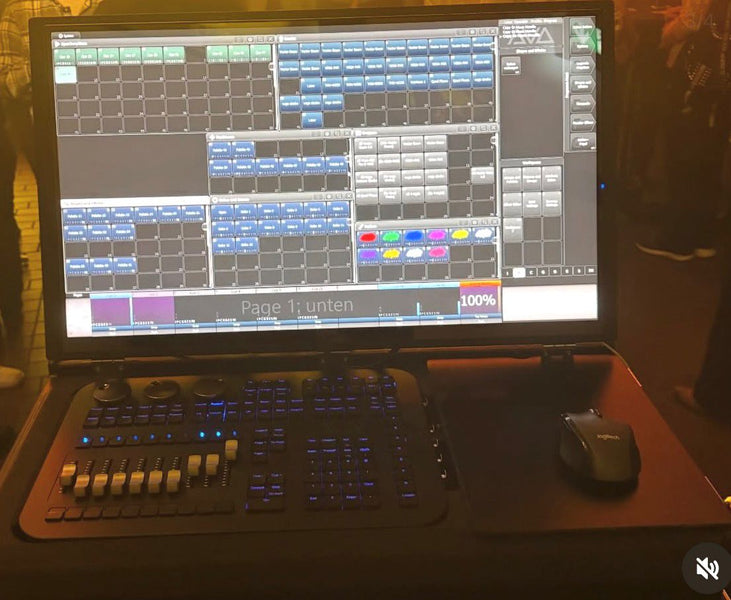Avolites Titan T3 Wing with 27in Touchscreen & Tour Case