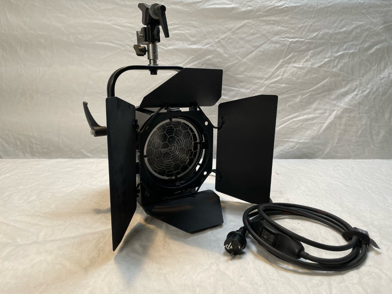 ARRI True Blue T1 1000W Fresnel – Black | Stage Experts