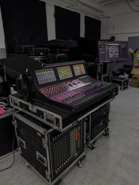 Avid S6L Digital Mixer with 56-in Stagebox, AVB, Waves