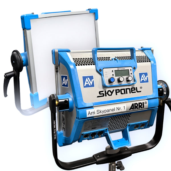 ARRI SkyPanel SC30-C Set – LED Soft Light with Accessories