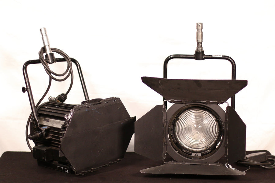 ARRI Studio 1000 1kW Fresnel Set – 6 Lights with Case