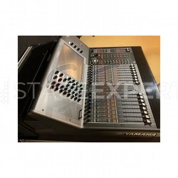 CL1 CONSOLE YAMAHA - Used