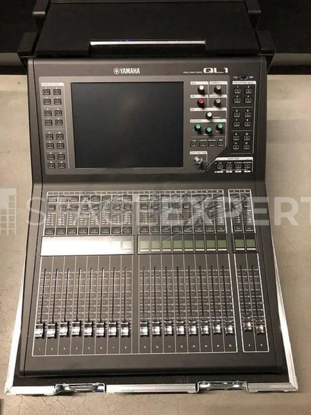 DESK YAMAHA QL1 - Used