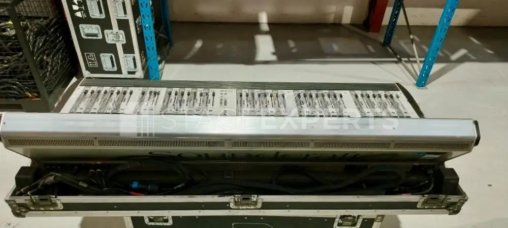 Soundcraft VI600 - Used