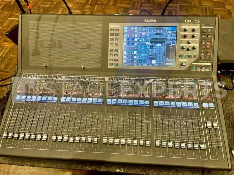 Yamaha QL5 - Used