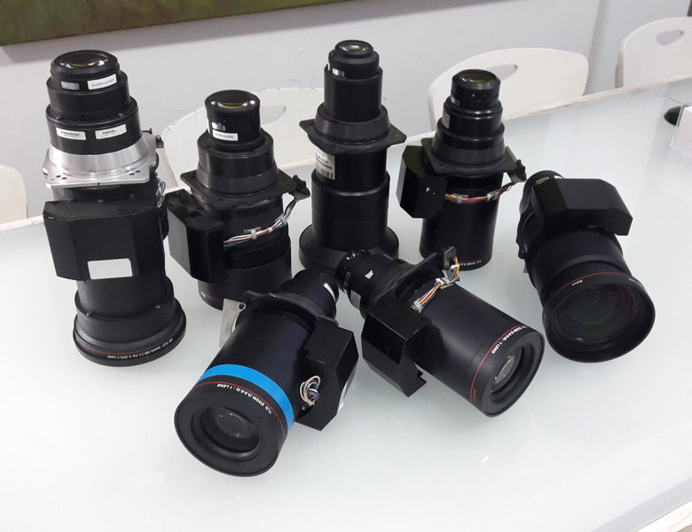 Barco TLD+ 0.73:1 Projector Lens – Ultra‑Short Throw | TLD+ Mount