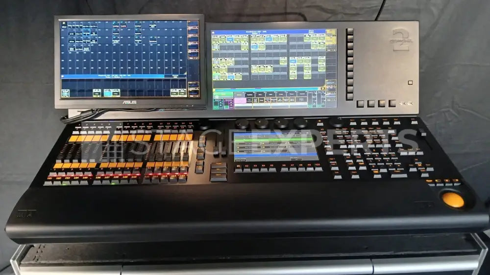 MA Lighting grandMA2 ultra-light console with case & screen