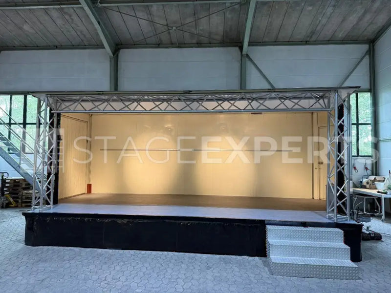 Mobile stage box trailer – single-sided opening, 24 m²