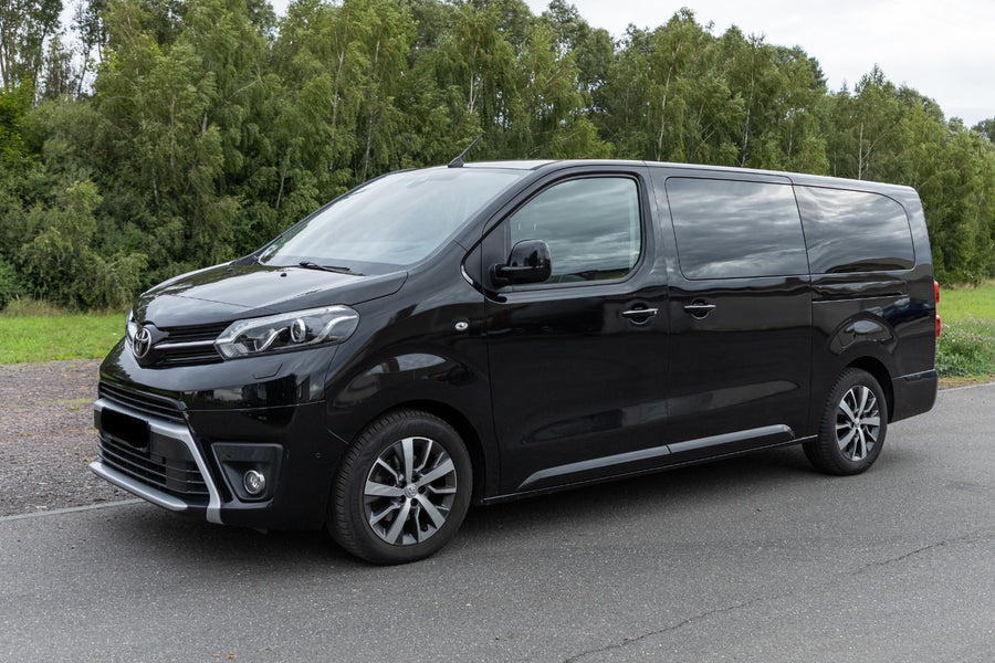 Toyota Proace Verso L2 Executive – configurable crew/cargo van